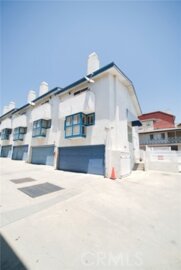 Splendid Newly Listed Venice Way Townhomes Townhouse Located at 532 Venice Way #8